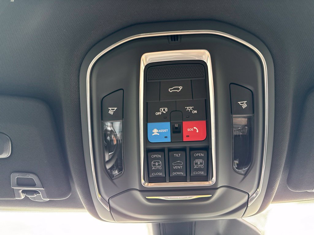 New 2027 Jeep Grand Cherokee Limited AWD/4WD image 39