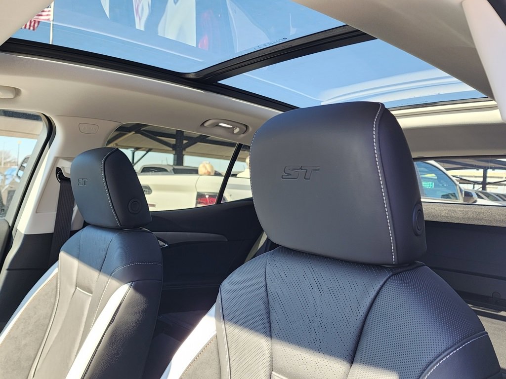 New 2026 Buick Envision Sport Touring image 17
