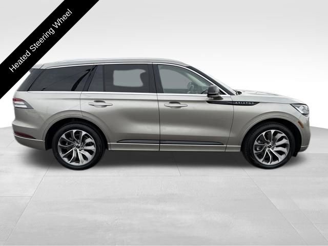 Used 2023 Lincoln Aviator Grand Touring w/ Elements Package Plus image 9