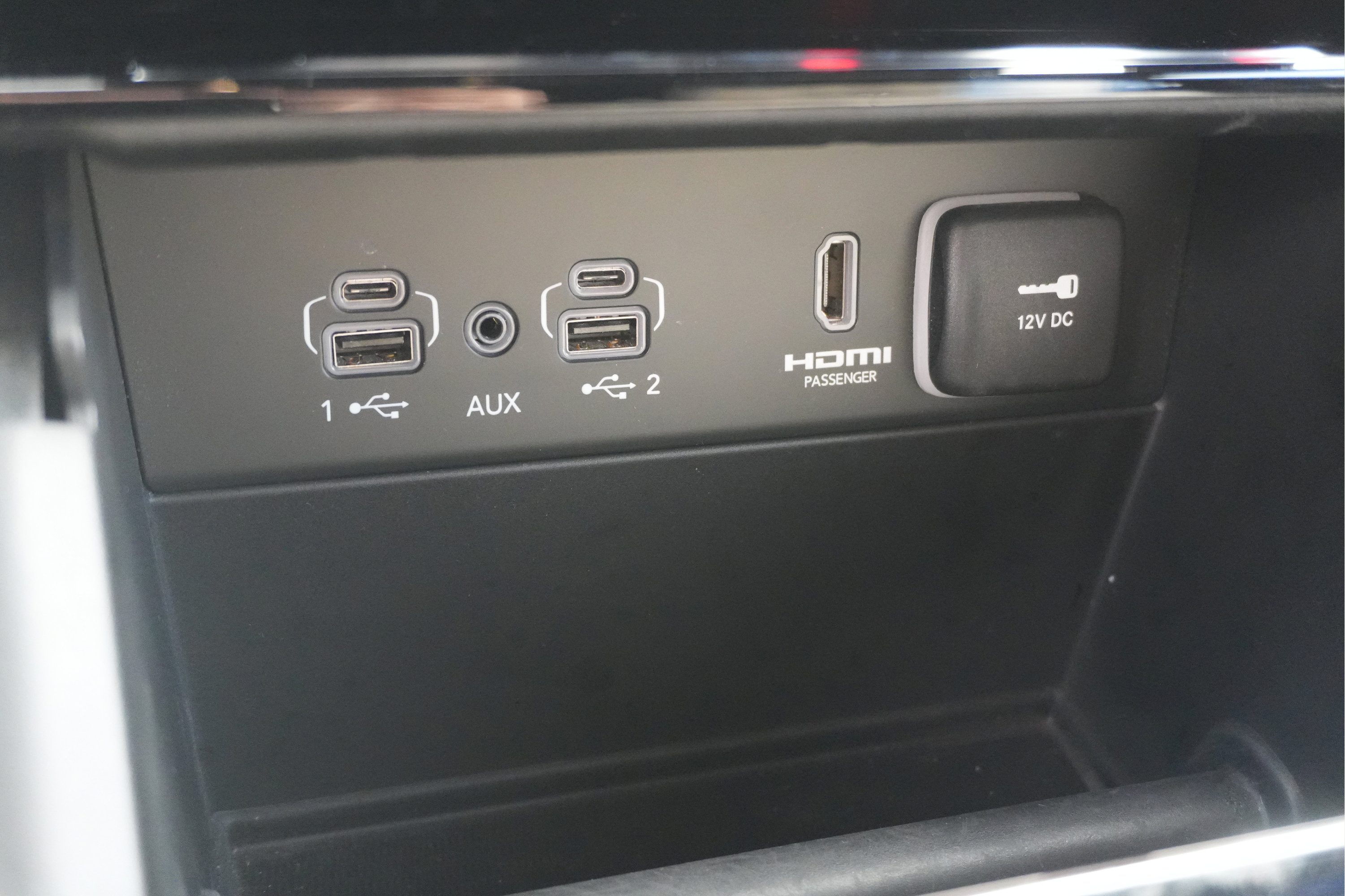 Used 2023 Jeep Grand Cherokee 4WD 4xe image 37