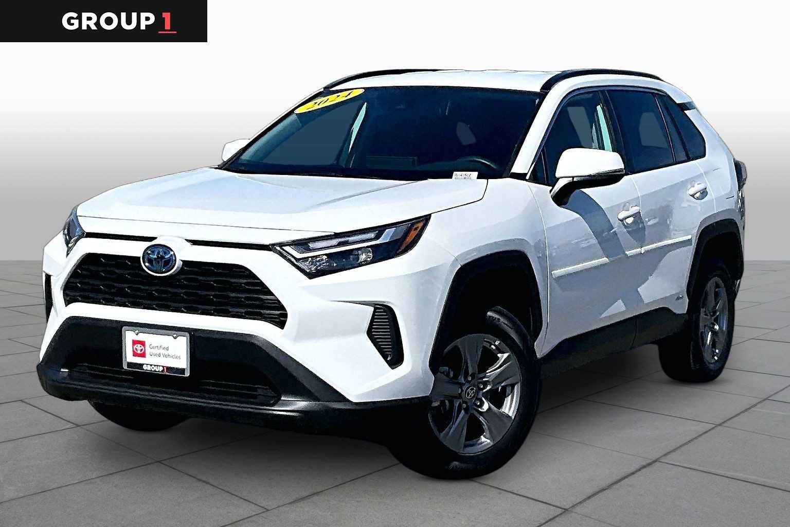 Certified 2024 Toyota RAV4 LE AWD/4WD image 1