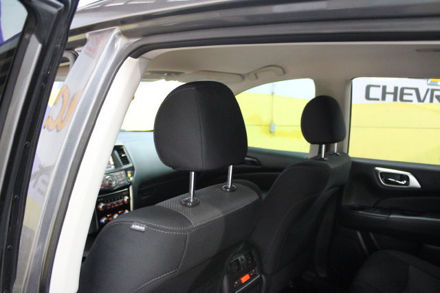 Used 2020 Nissan Pathfinder SV AWD/4WD image 10