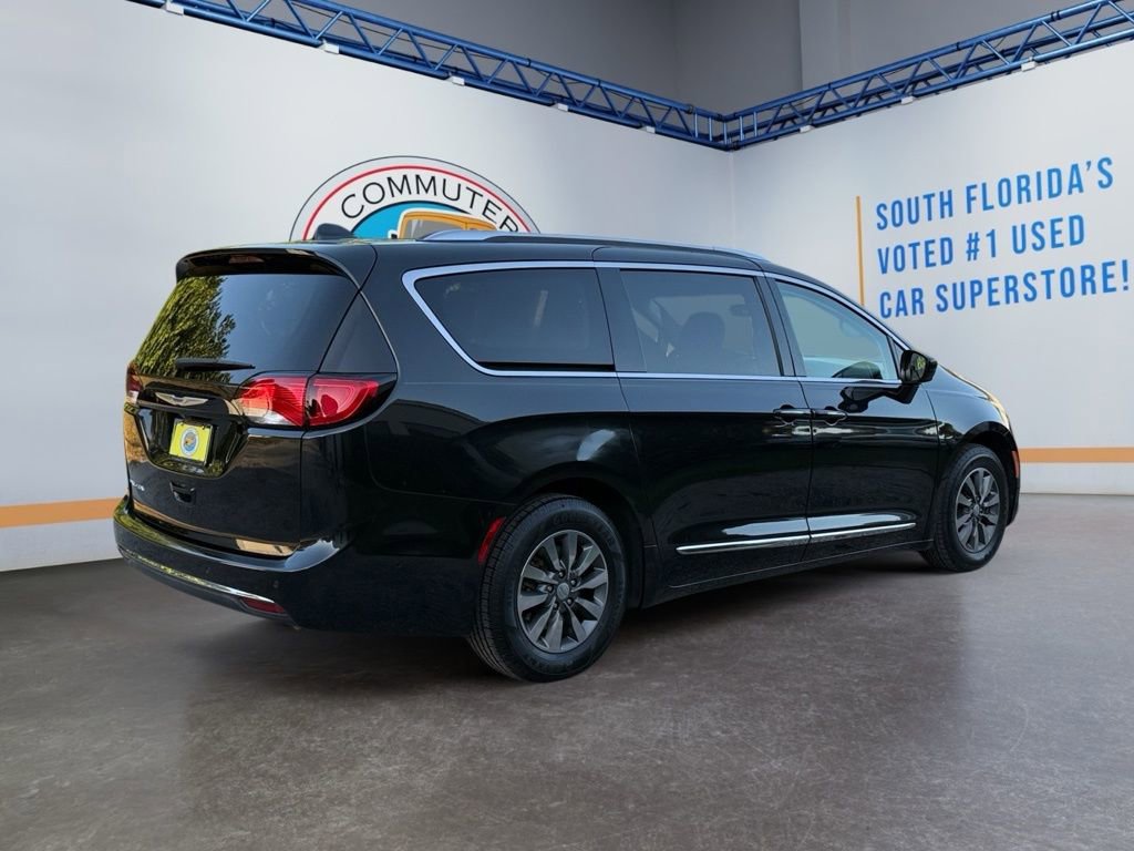 Used 2019 Chrysler Pacifica Touring-L Plus w/ Advanced Safetytec Group image 6