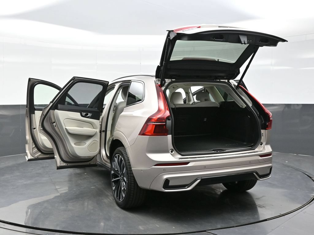 New 2026 Volvo XC60 B5 Ultra w/ Protection Package Premier AWD/4WD image 49