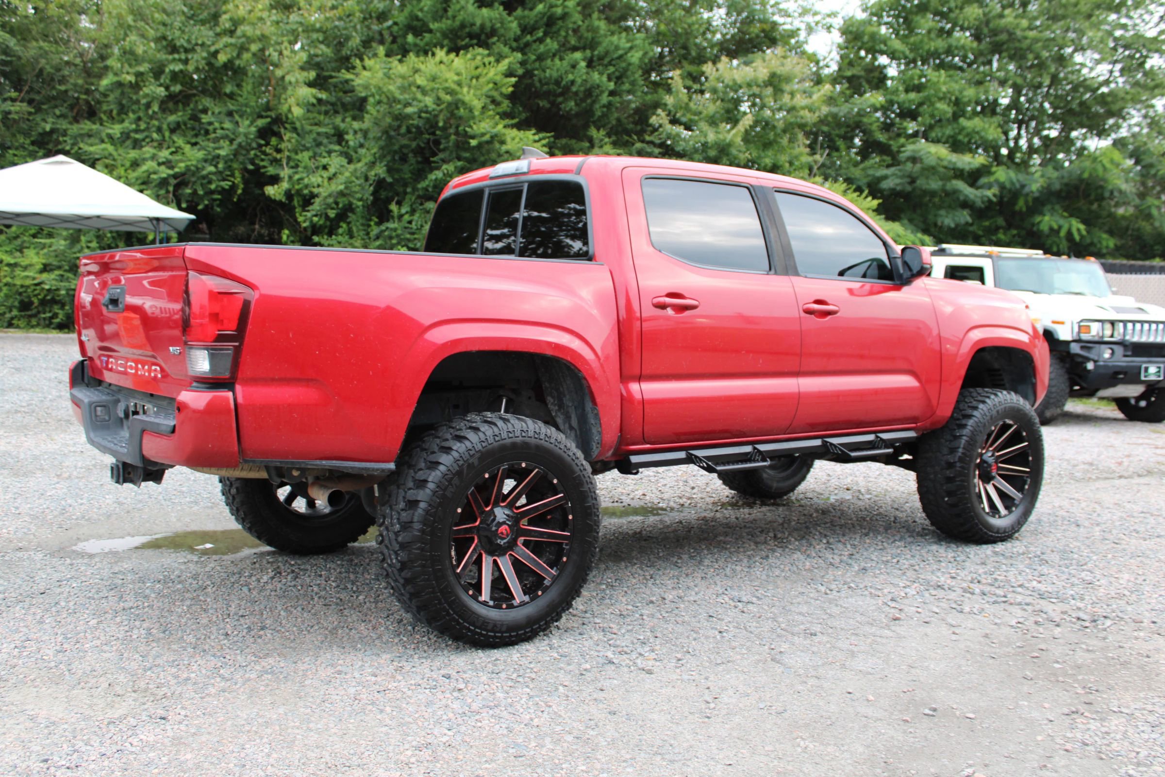 Used 2019 Toyota Tacoma SR image 8