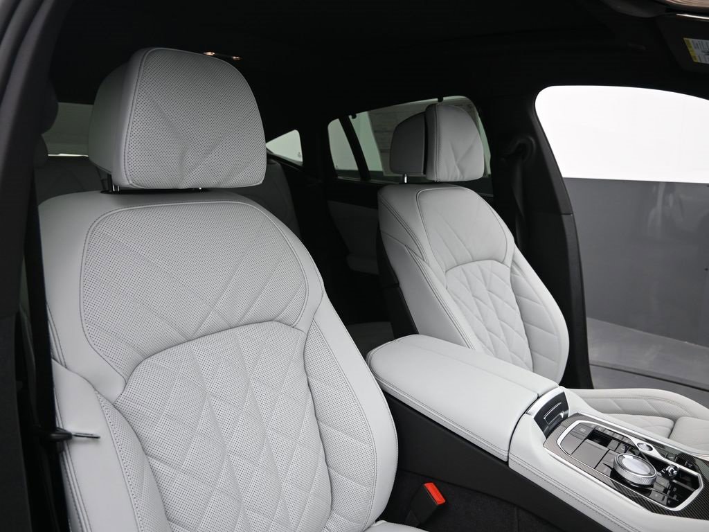 New 2026 BMW X6 M60i image 22