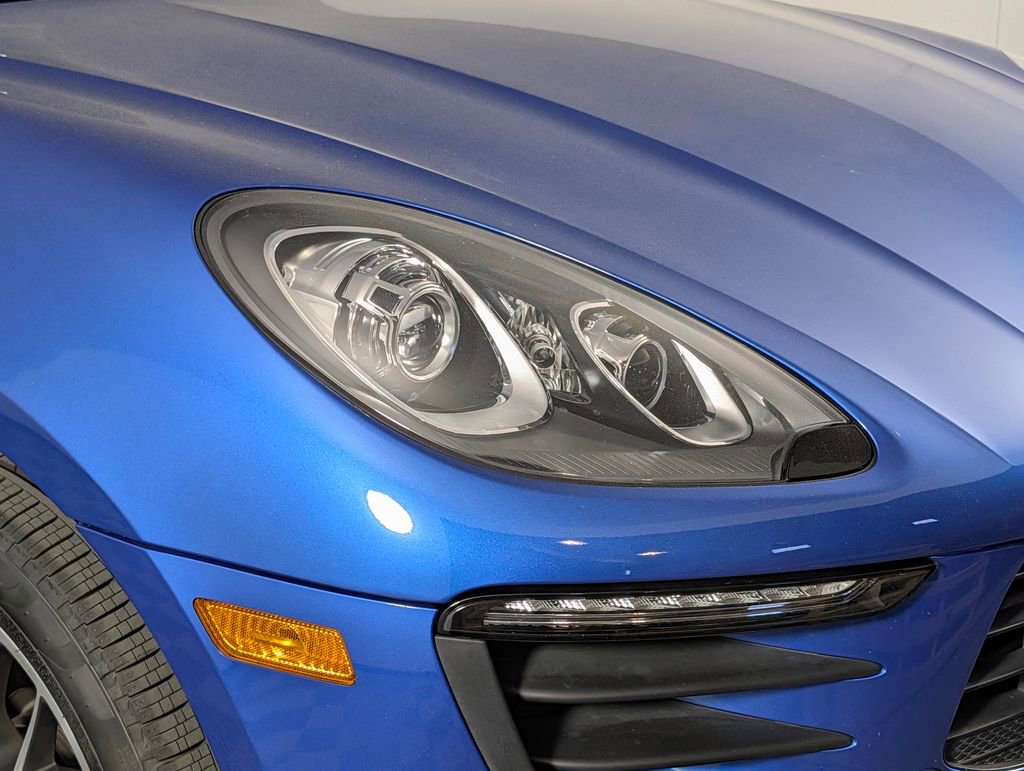 Used 2018 Porsche Macan image 16