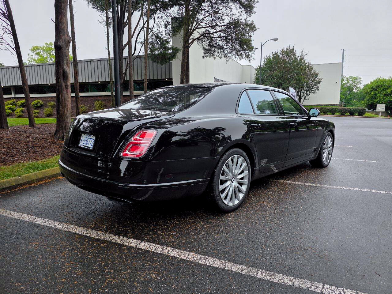 Used 2017 Bentley Mulsanne RWD image 31