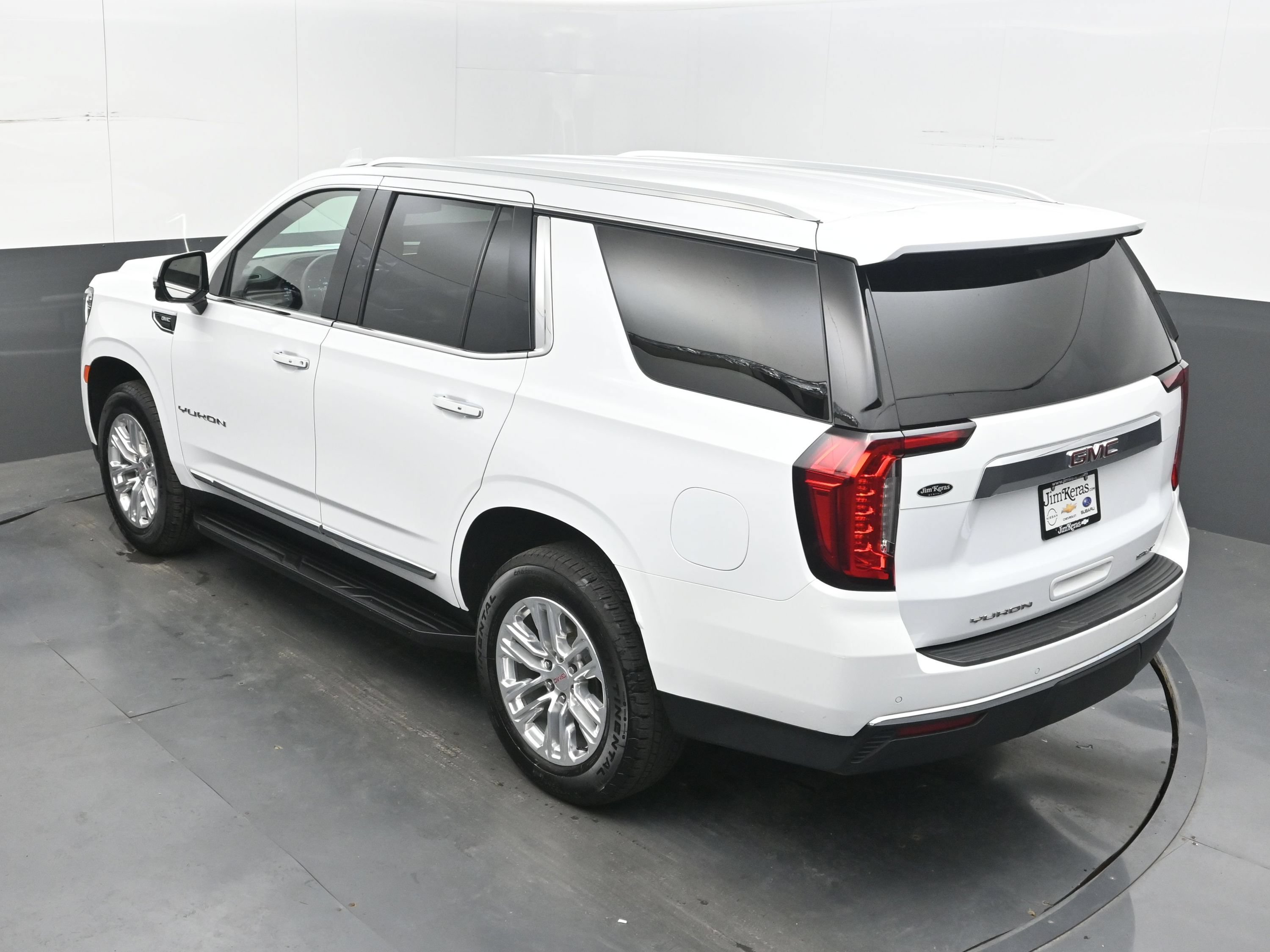 Used 2024 GMC Yukon SLT w/ SLT Luxury Package AWD/4WD image 36