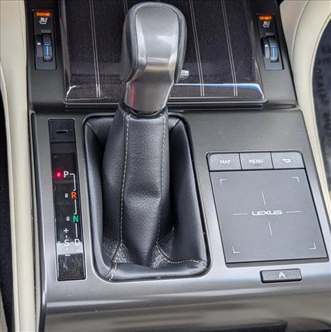 Used 2022 Lexus GX 460 Premium w/ Premium Package AWD/4WD image 11