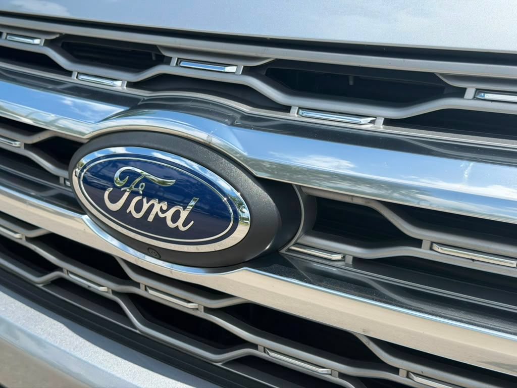 Used 2023 Ford Expedition Platinum RWD image 6