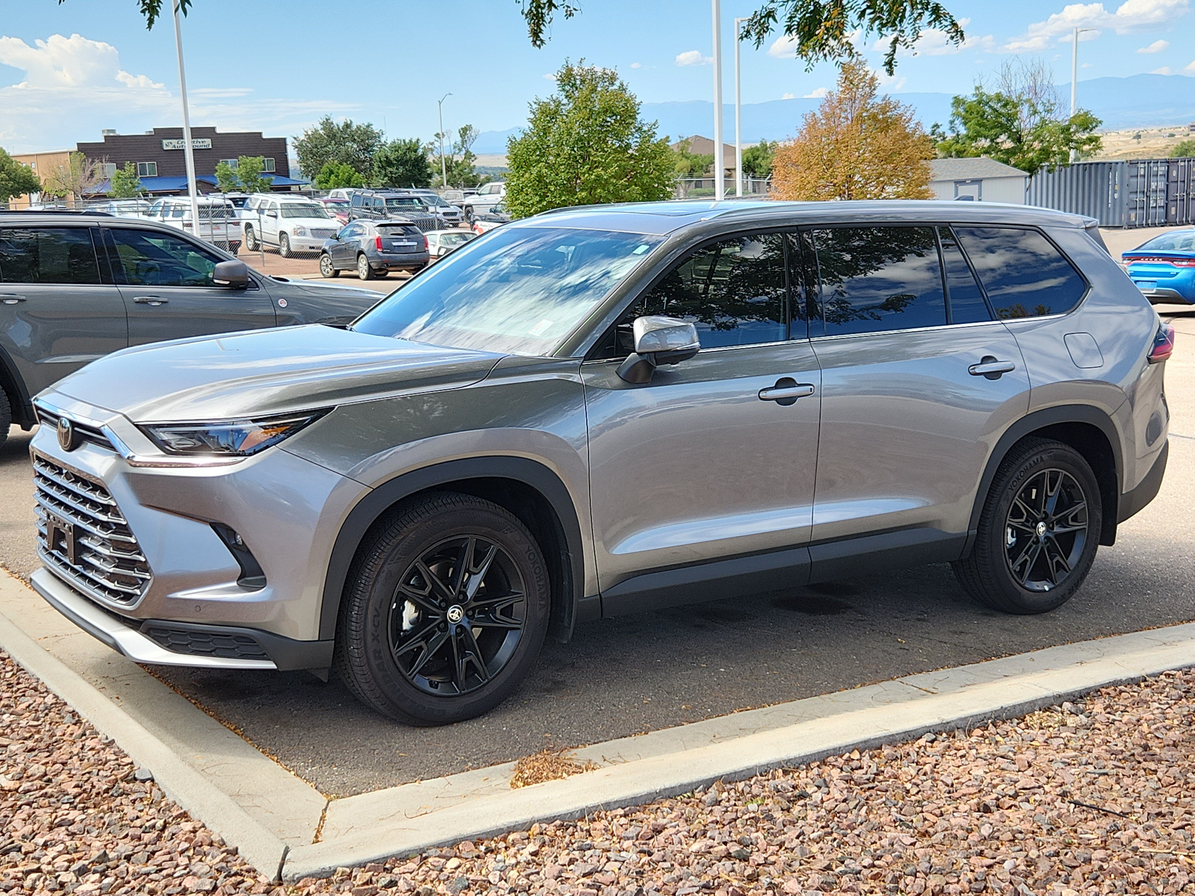 Used 2025 Toyota Grand Highlander AWD Hybrid image 3
