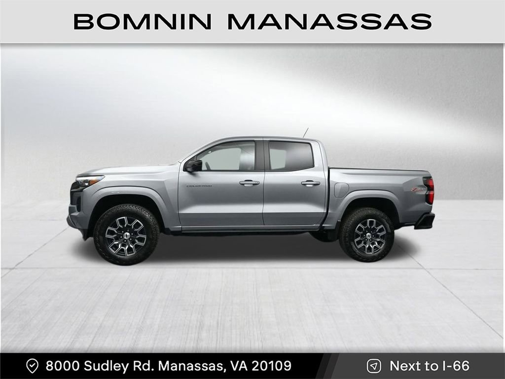 Used 2024 Chevrolet Colorado Z71 w/ Z71 Convenience Package 2 image 8