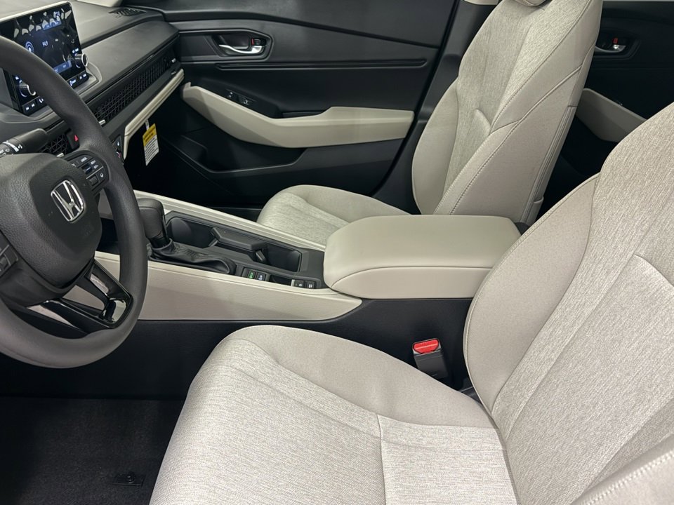New 2025 Honda Accord SE image 16