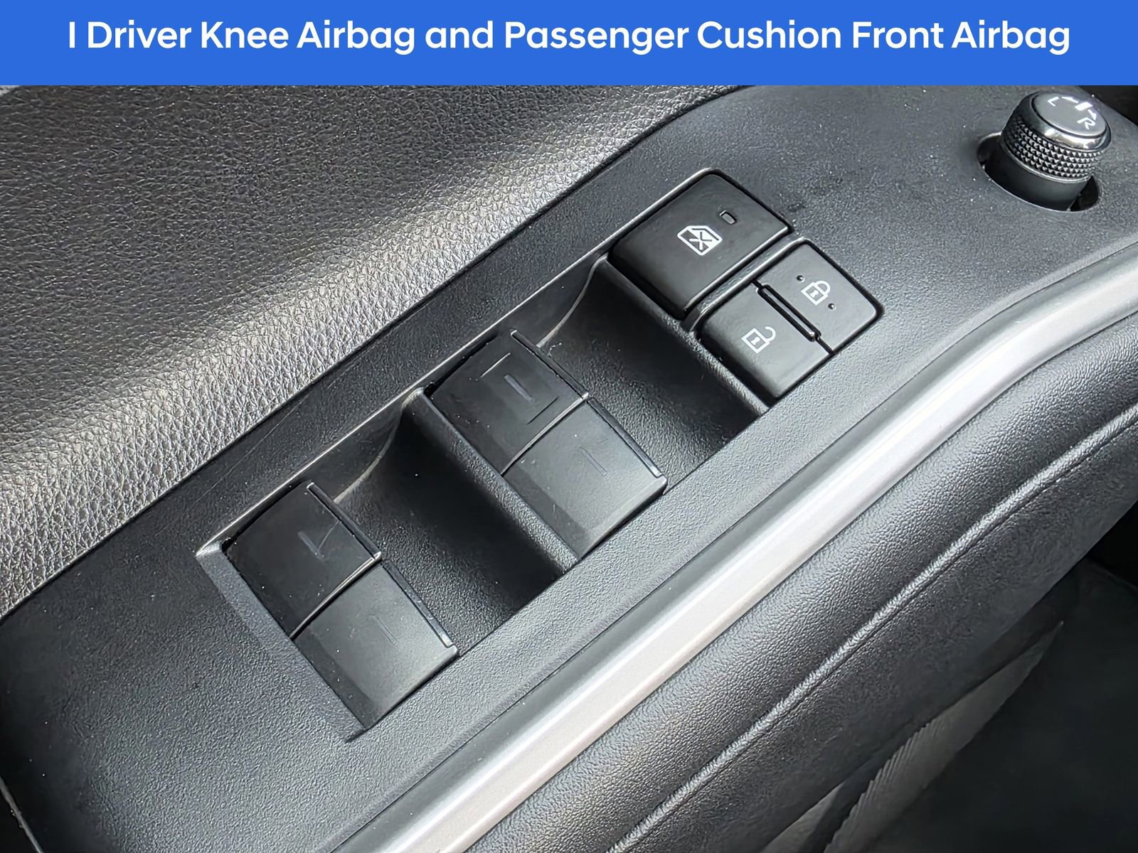 Used 2023 Toyota Highlander L image 31