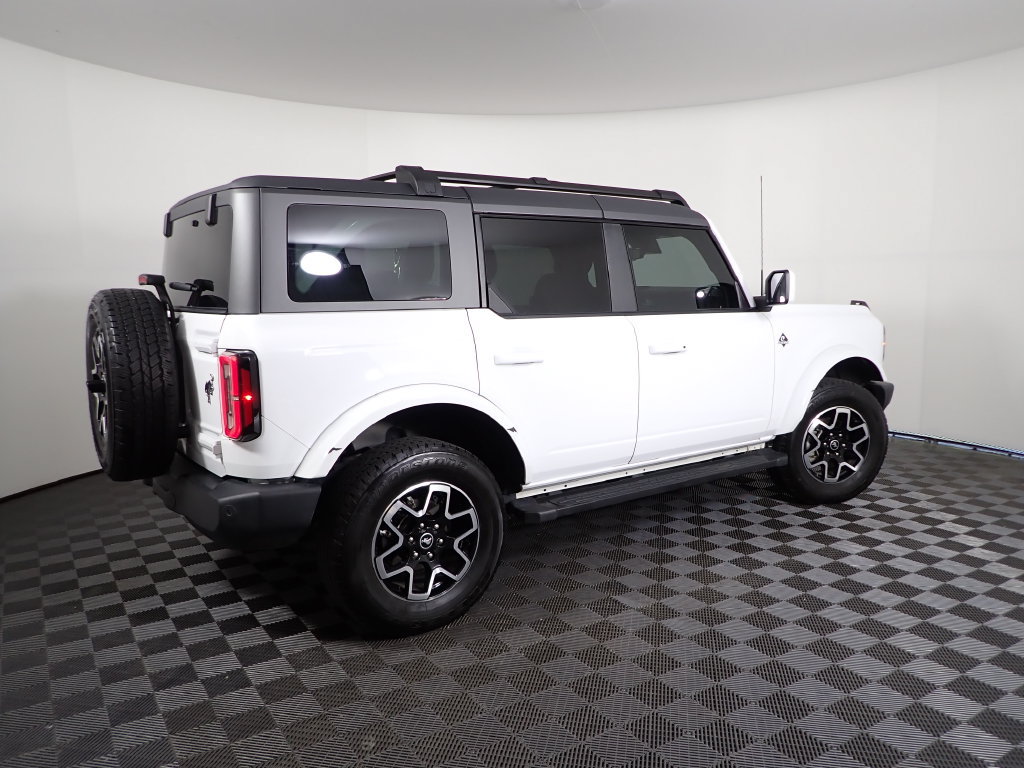 Used 2024 Ford Bronco Outer Banks AWD/4WD image 18