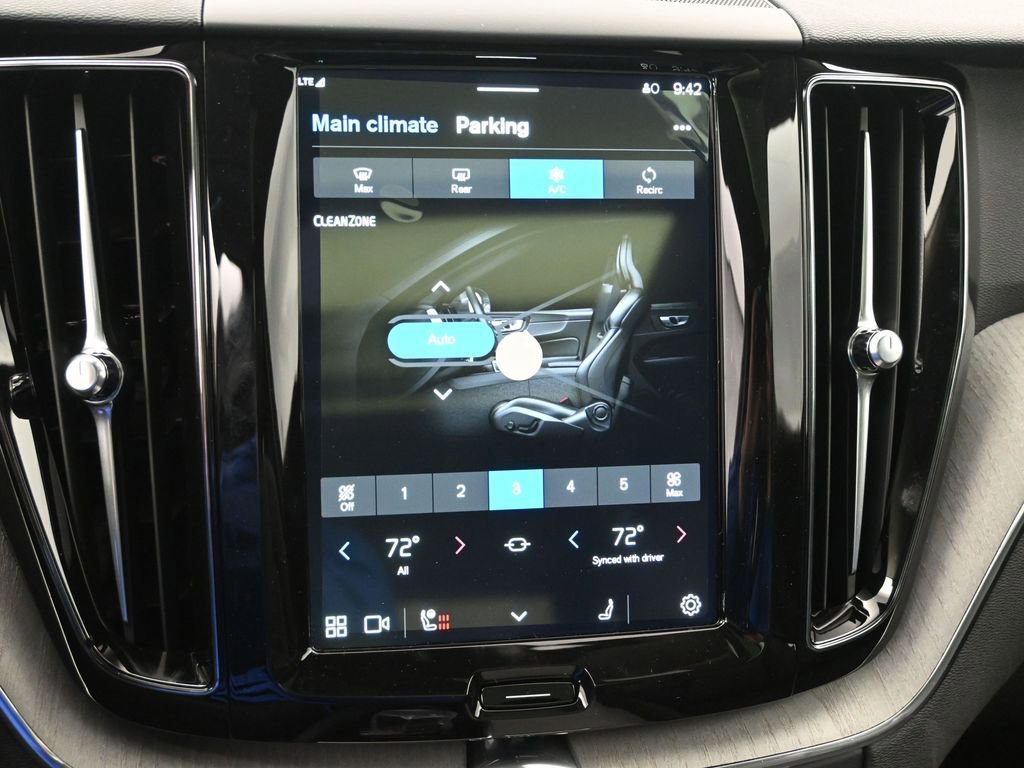 New 2025 Volvo XC60 B5 Plus w/ Protection Package Premier image 16