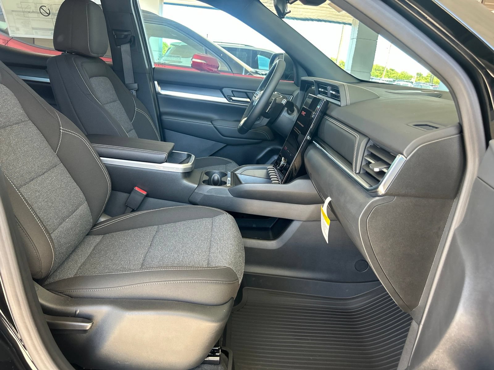 New 2027 GMC Terrain Elevation w/ LPO, Floor Liner Package AWD/4WD image 15