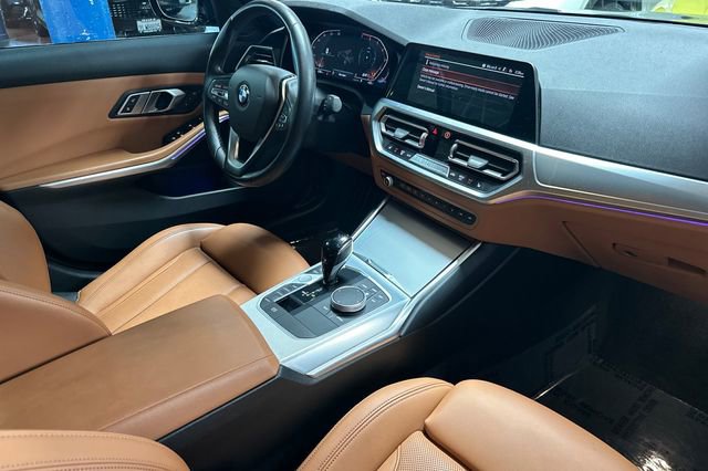 Used 2022 BMW 330i Sedan w/ Driving Assistance Package RWD image 18