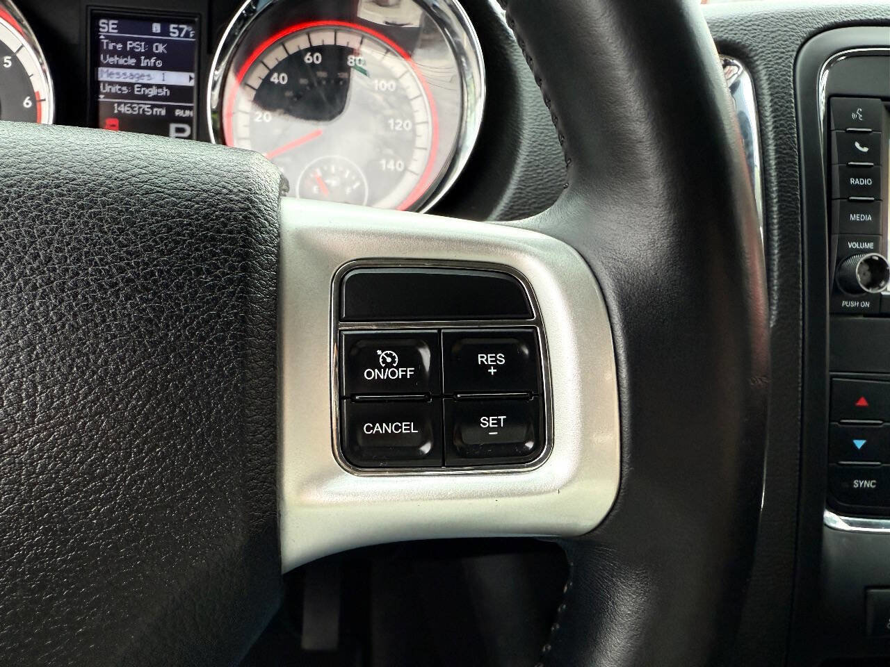 Used 2013 Dodge Durango Crew w/ Trailer Tow Group IV image 38