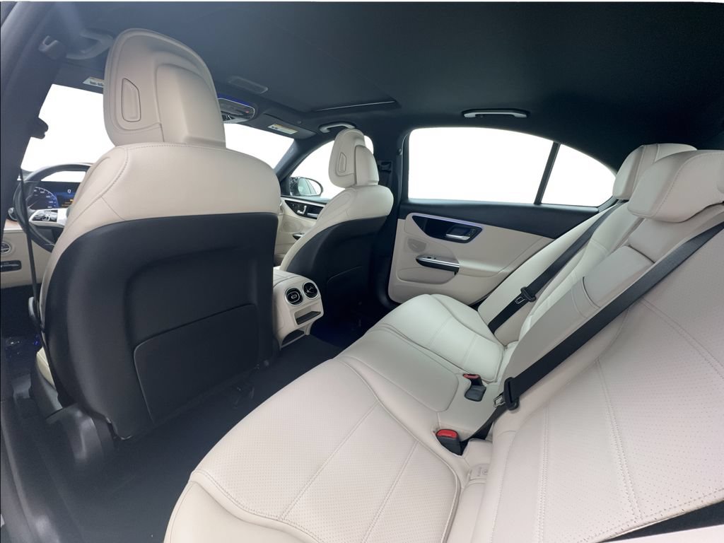 Used 2022 Mercedes-Benz C 300 Sedan image 25