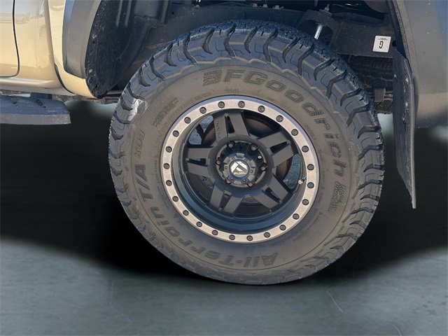Used 2018 Toyota Tacoma TRD Off-Road image 11