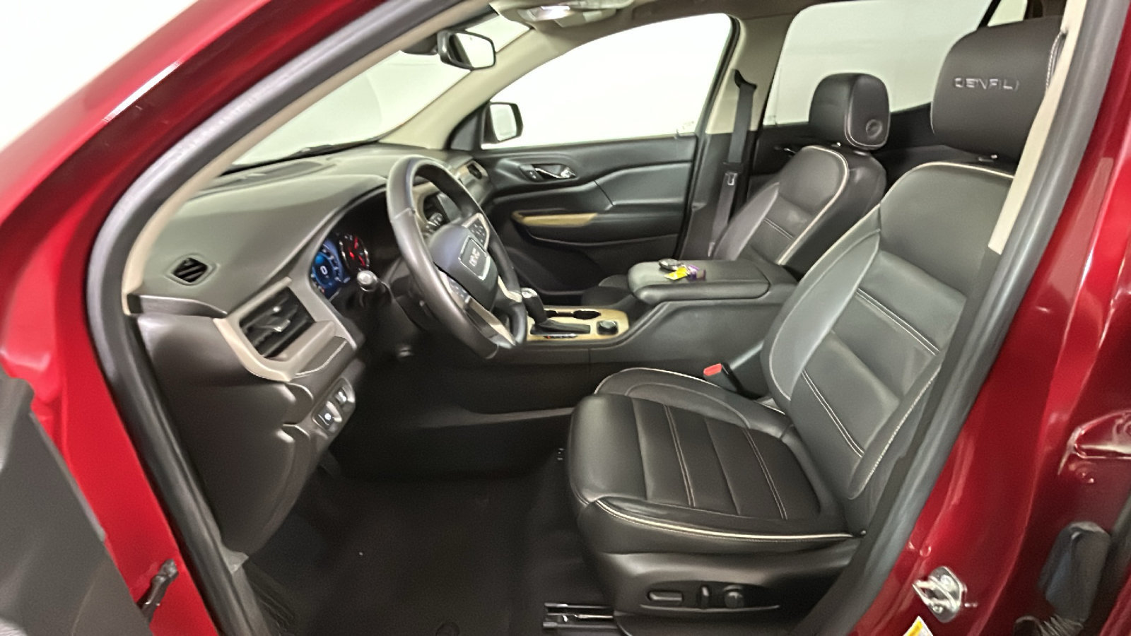 Used 2017 GMC Acadia Denali w/ Technology Package AWD/4WD image 14