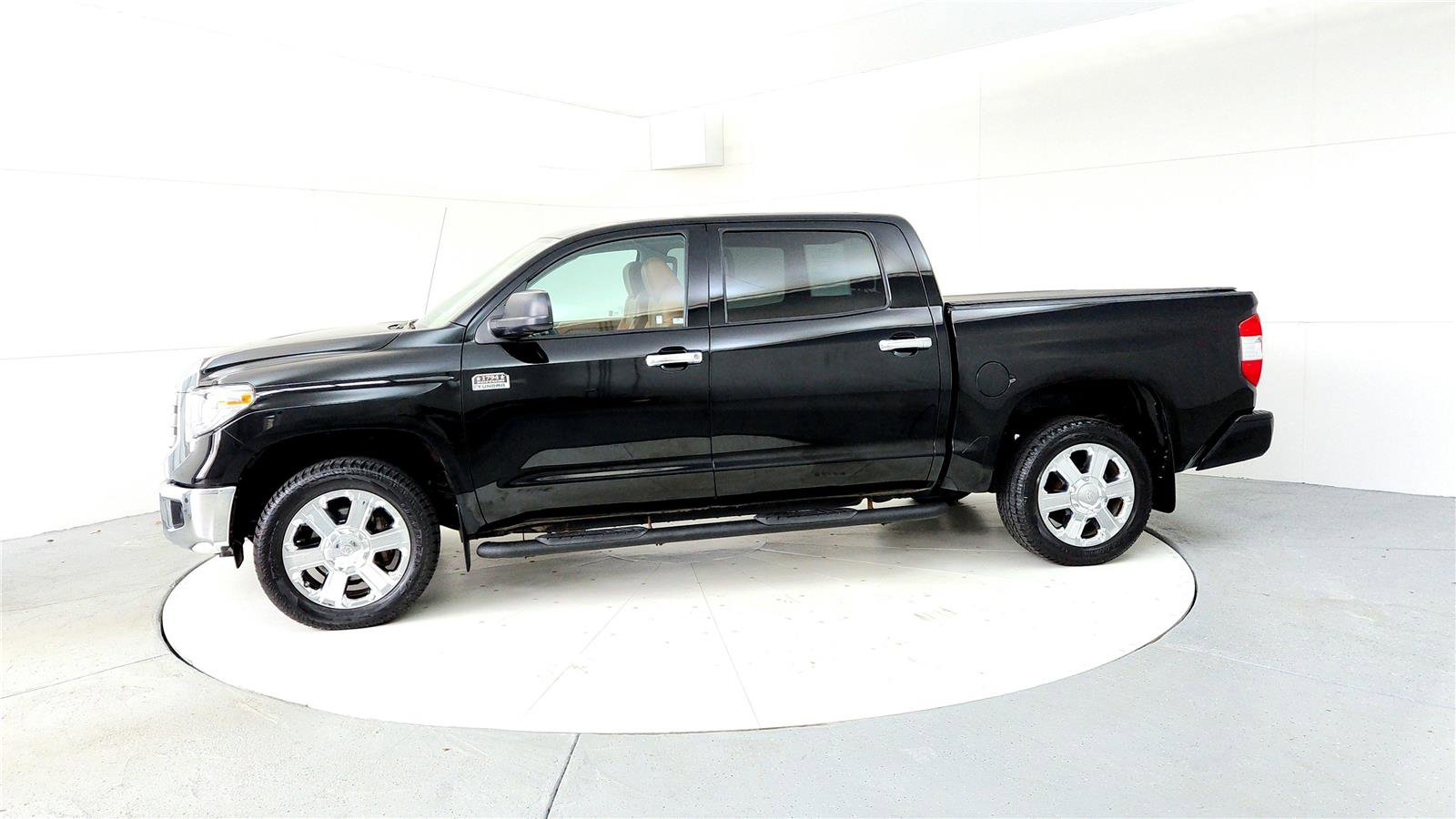 Used 2019 Toyota Tundra 1794 Edition AWD/4WD image 3