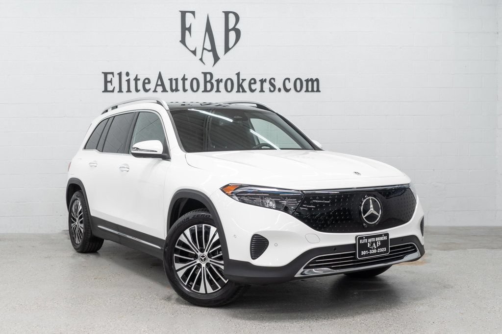 Used 2025 Mercedes-Benz EQB 300 4MATIC w/ Driver Assistance Package image 53