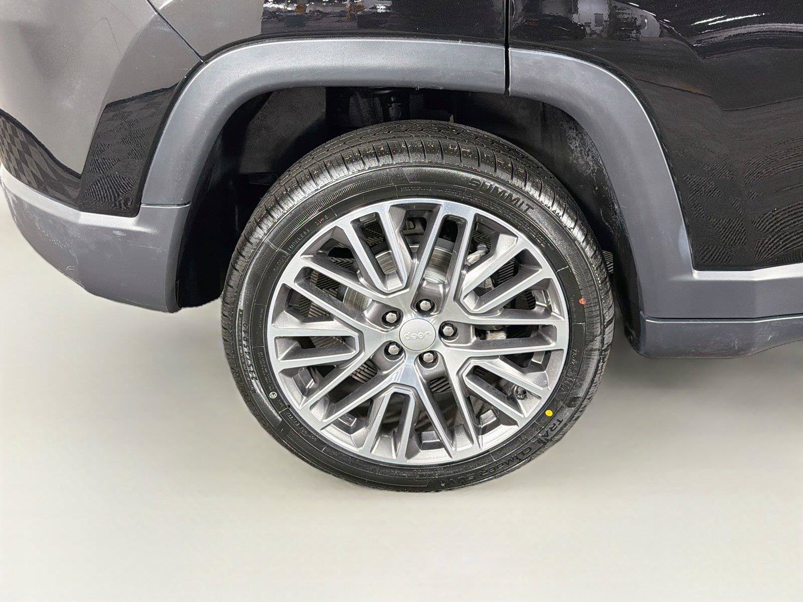 Used 2023 Jeep Compass Limited w/ Elite Group AWD/4WD image 34