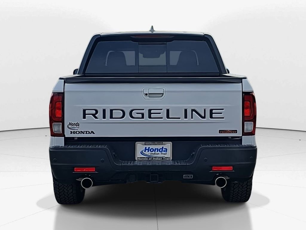 Used 2025 Honda Ridgeline TrailSport image 6
