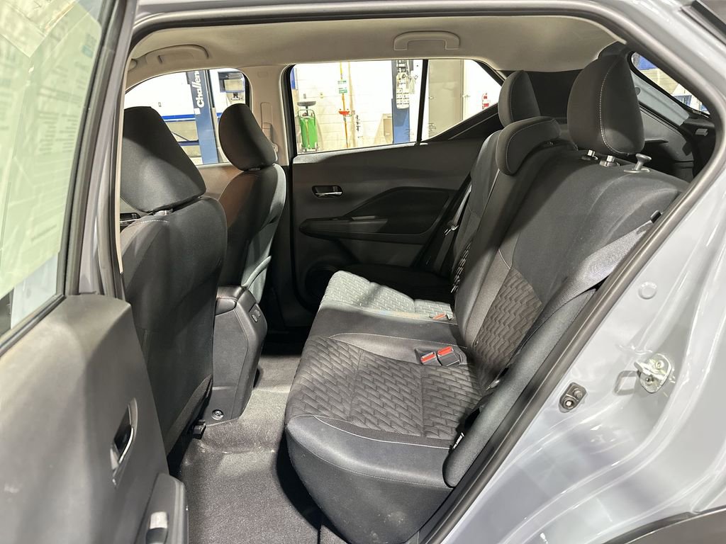 Used 2023 Nissan Kicks SV image 23