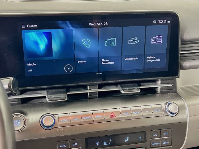 Used 2025 Hyundai Kona SEL AWD/4WD image 14