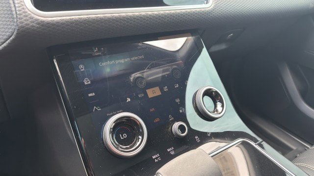 Used 2023 Land Rover Range Rover Velar R-Dynamic S image 27