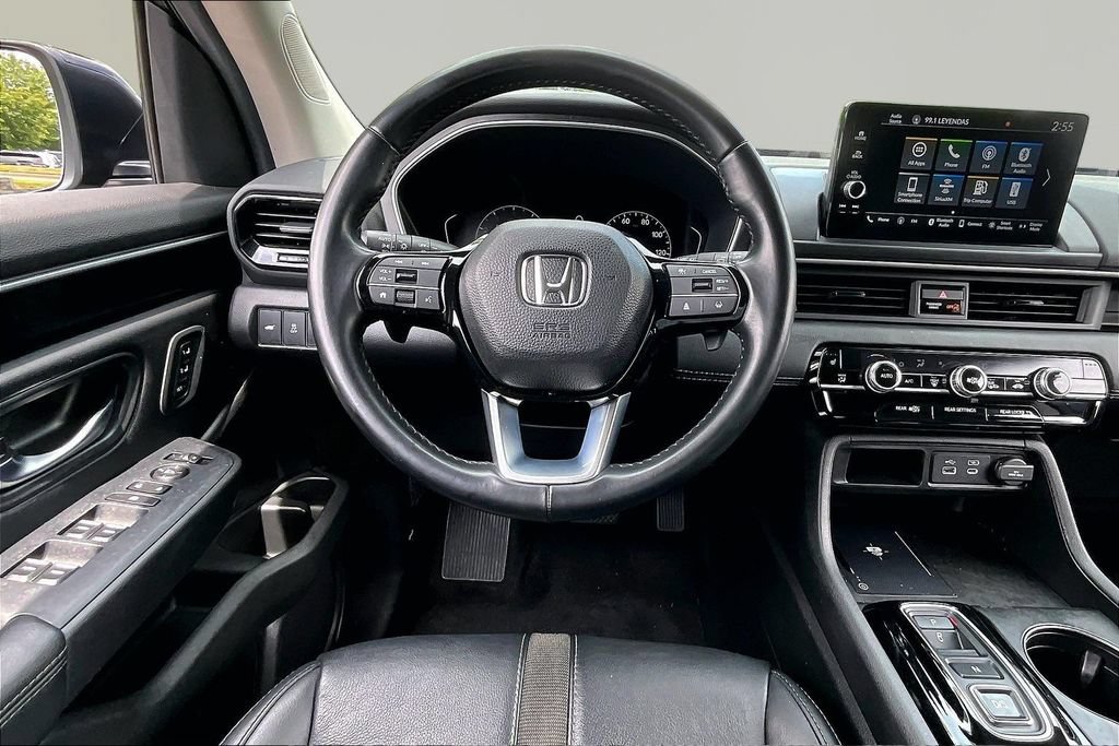Used 2025 Honda Pilot EX-L image 9