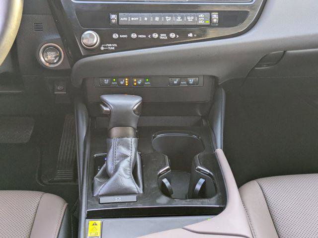 Certified 2025 Lexus ES 350 w/ Premium Package image 17