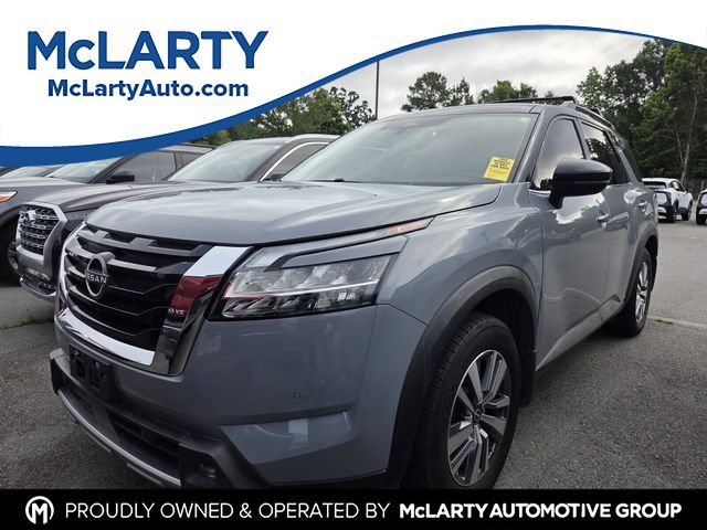 Used 2022 Nissan Pathfinder SL