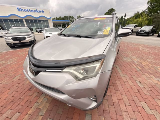 Used 2018 Toyota RAV4 XLE FWD image 8