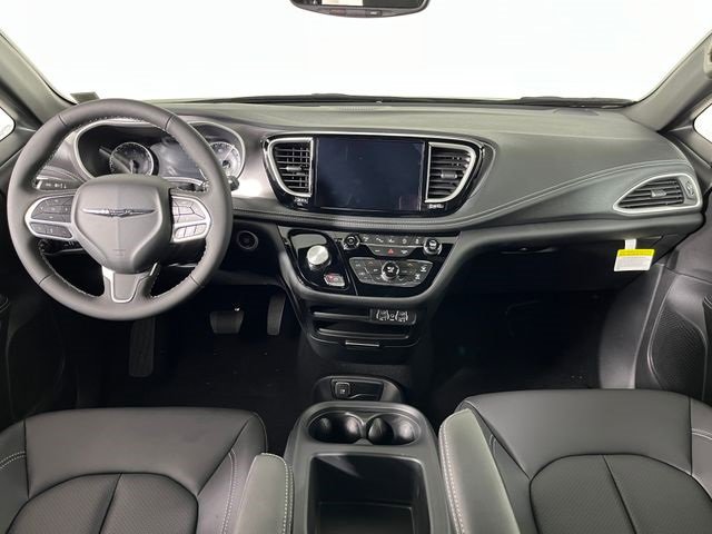 New 2025 Chrysler Pacifica Select image 11