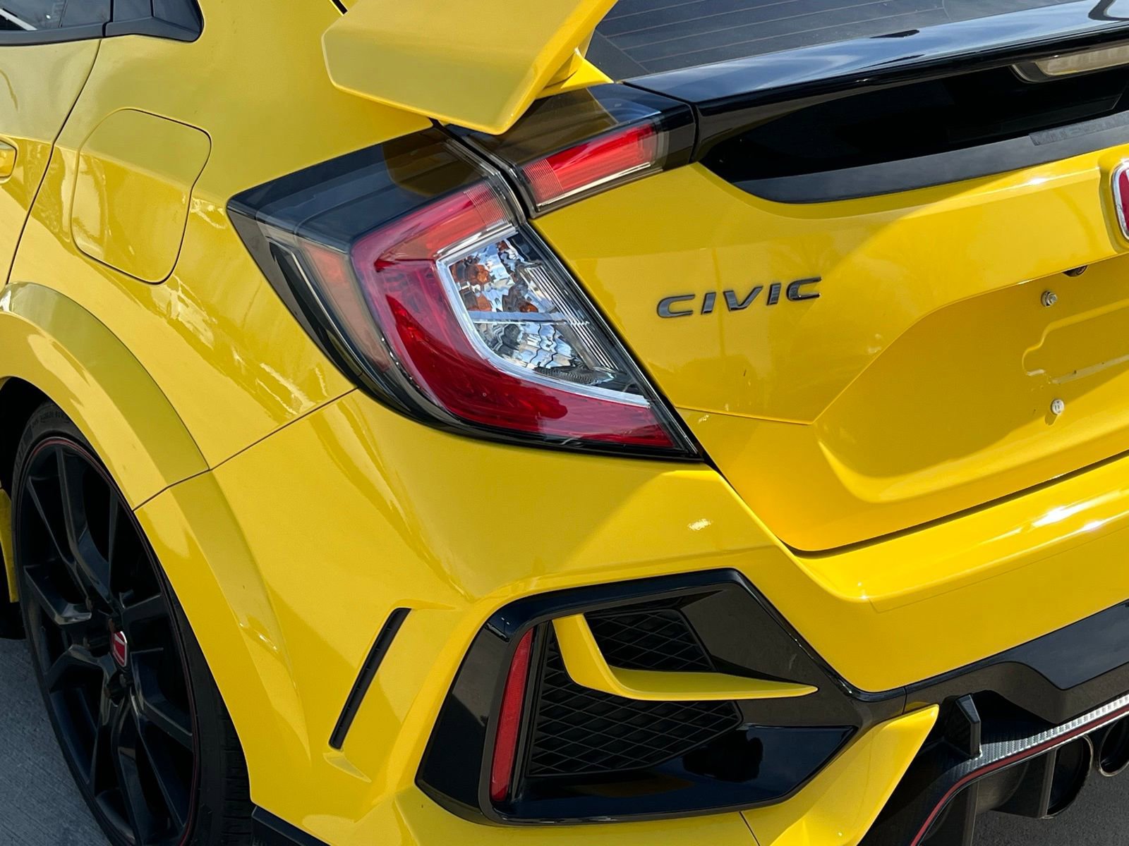 Used 2021 Honda Civic Type R Limited image 13