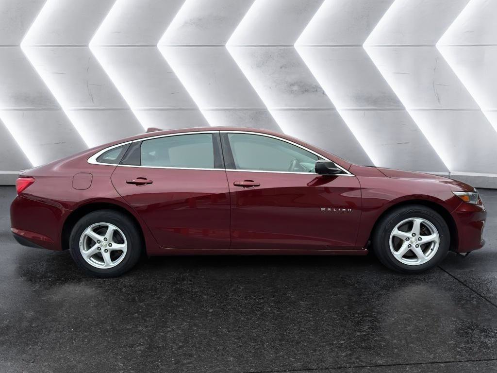 Used 2016 Chevrolet Malibu LS FWD image 2