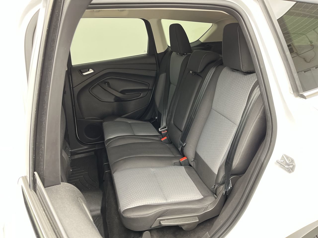 Used 2017 Ford Escape SE AWD/4WD image 11