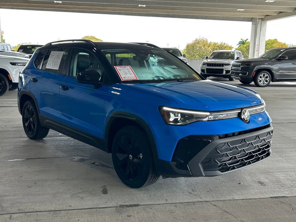 Used 2025 Volkswagen Taos SE image 7