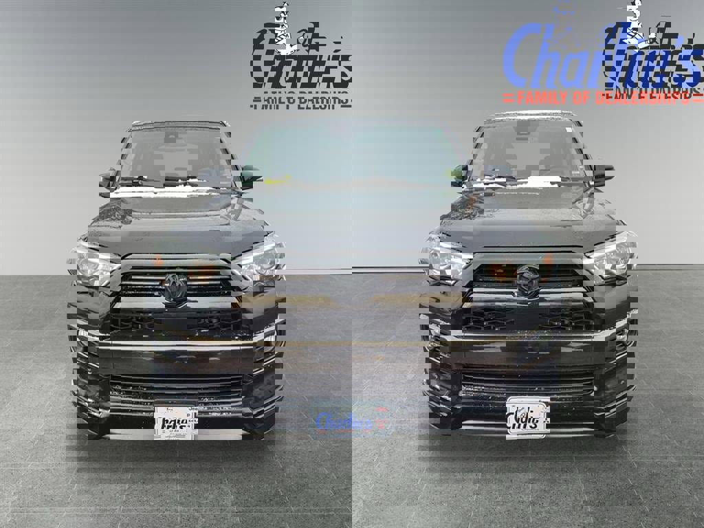 Used 2020 Toyota 4Runner 4WD image 2