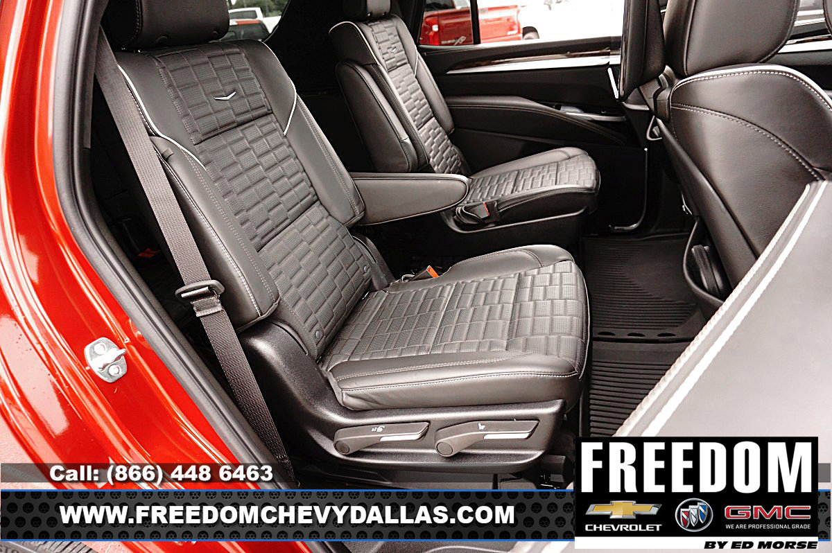 Certified 2025 Cadillac Escalade Sport Platinum w/ LPO, ONYX Package AWD/4WD image 13
