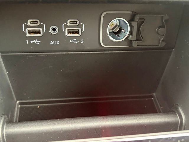 New 2026 Jeep Grand Cherokee L Limited w/ Limited Altitude Package AWD/4WD image 23