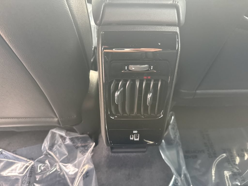 New 2026 Jeep Compass Latitude AWD/4WD image 19
