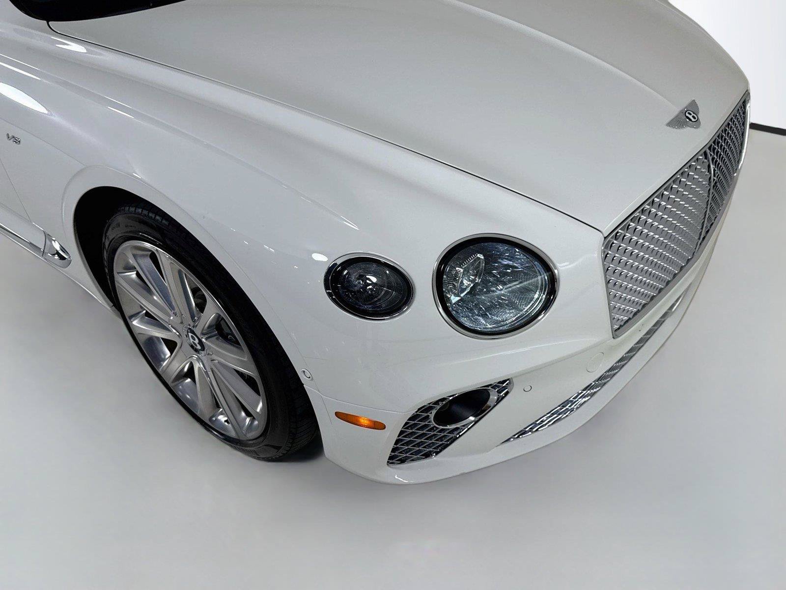 Used 2022 Bentley Continental GT AWD/4WD image 32