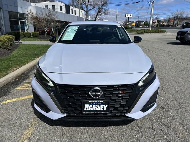 Certified 2024 Nissan Altima 2.5 SR FWD image 3