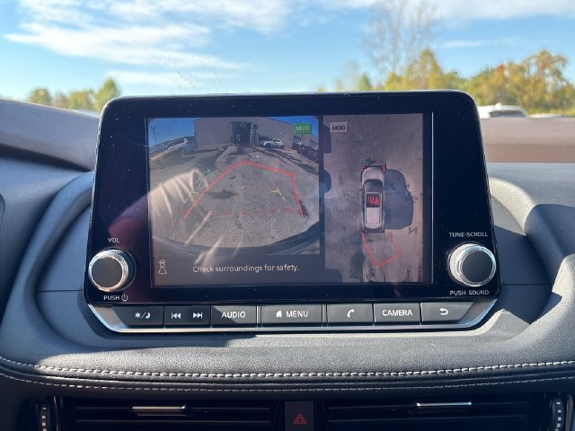 Used 2021 Nissan Rogue SV AWD/4WD image 17